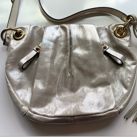 NWOT Vince Camuto Silver Leather Crossbody - Picture 3 of 10